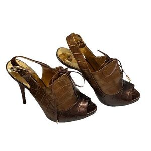 Marciano Elegant Brown crocodile Leather Women's 4.5” heels size 7M Gently used.